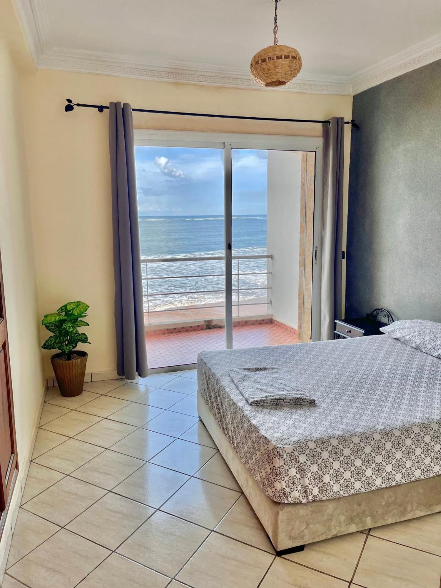 Splendid Beachfront Villa In Sidi Bouzid Beach With Pool Douar Ourlali Экстерьер фото
