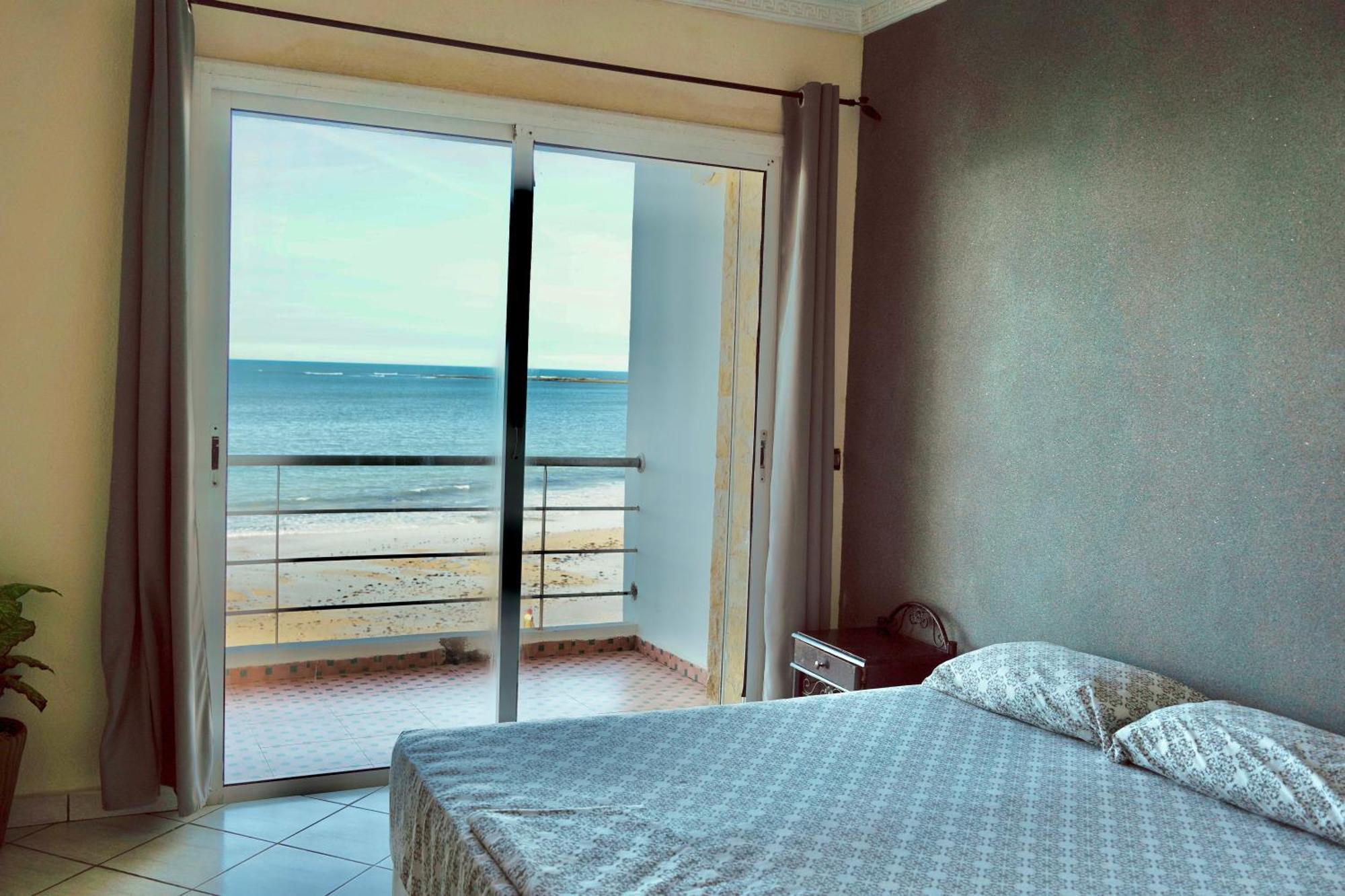 Splendid Beachfront Villa In Sidi Bouzid Beach With Pool Douar Ourlali Экстерьер фото